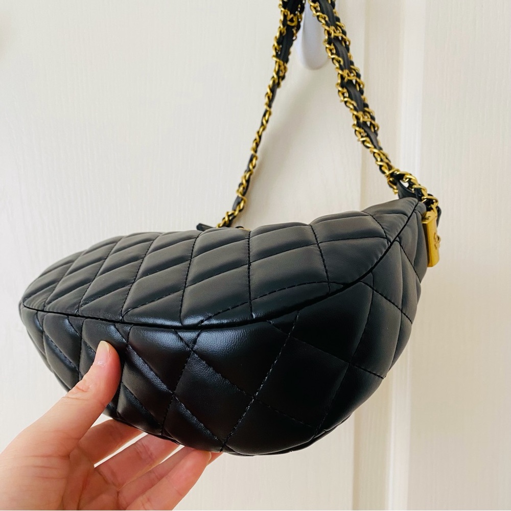 New in Box Chanel Makeup GWP Black Quilted Faux Leather 19 Hobo Shoulder Bag - Picture 4 of 15